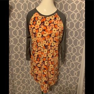 LulaRoe floral randy baseball style 3/4 top